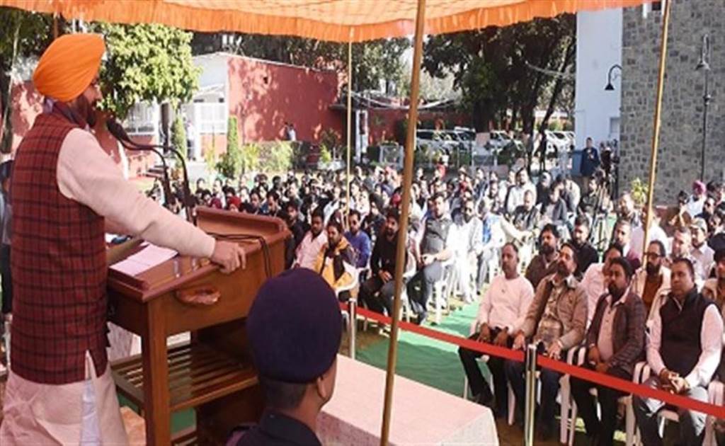 Chief Minister Naib Singh Saini interacted with the youth of Punjab held a meaningful discussion on policy and opportunities
